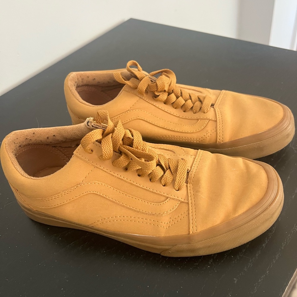 Vans Tan Sneakers with Iconic Stripe